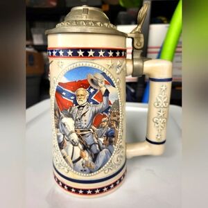 Patriotic Ceramic Beer Stein with Pewter Lid Robert E. Lee Limited Edition D0698